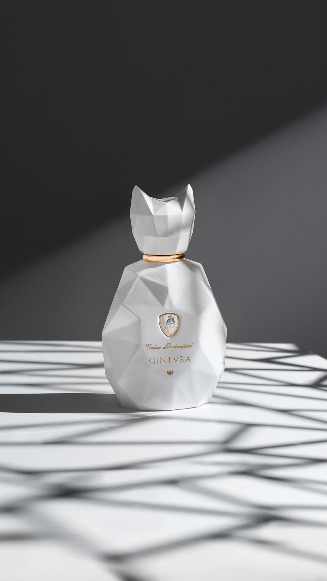 2020-ginevra-launch-lamborghini-fragranza-desire-fragrances